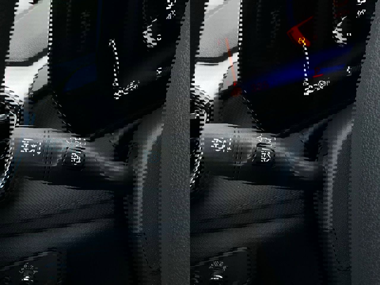 Used 2025 Chevrolet TrailBlazer LT image 33