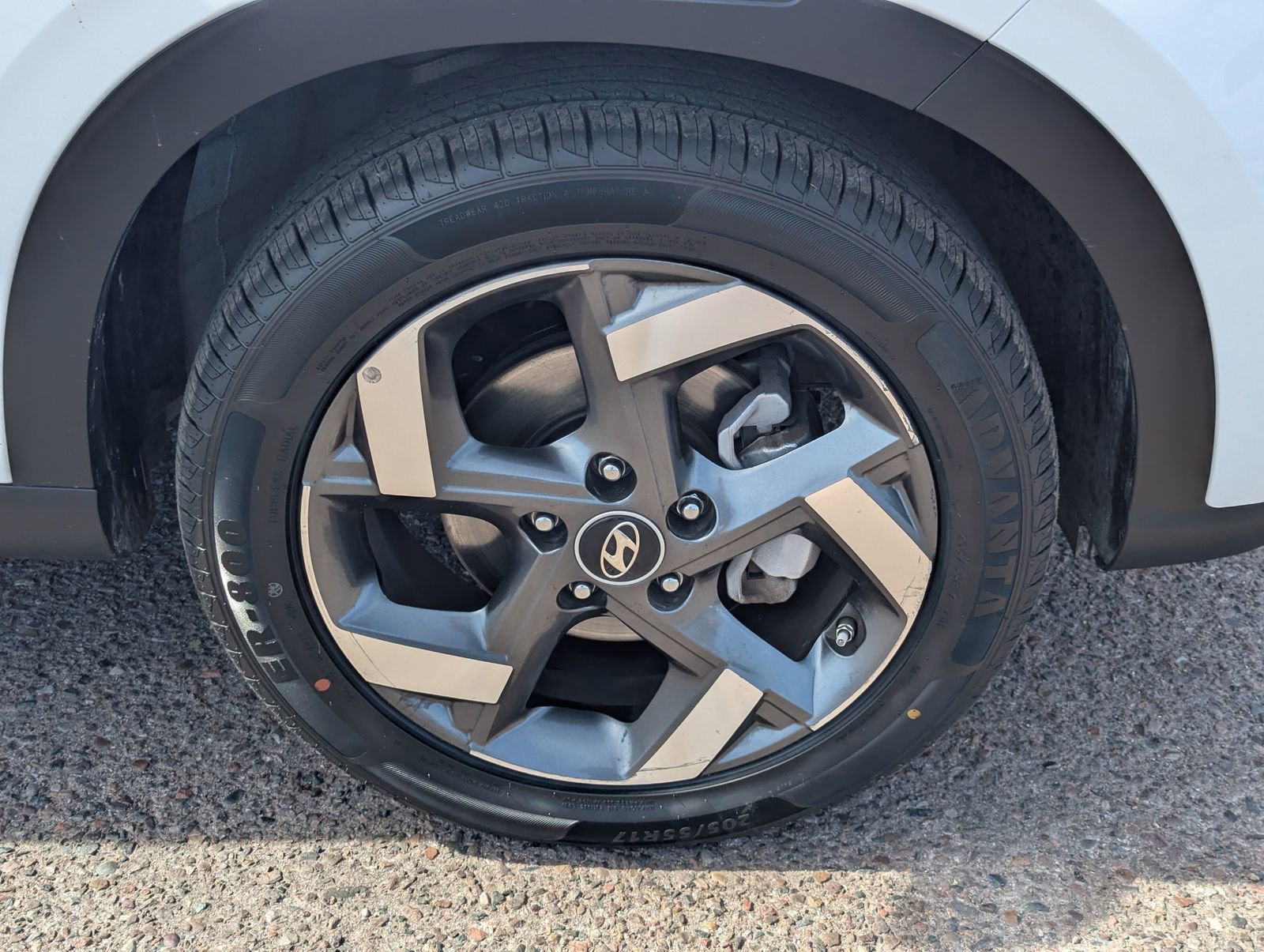 Used 2025 Hyundai Venue SEL image 9