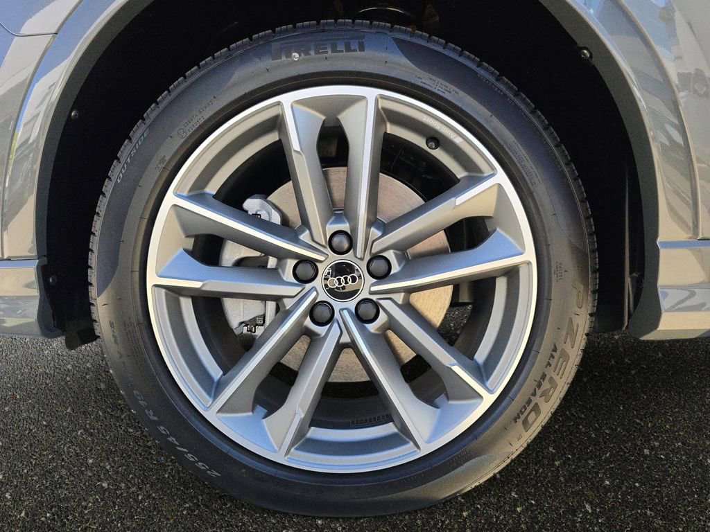 Certified 2025 Audi Q3 2.0T Premium w/ Convenience Package image 33