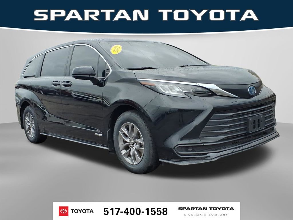Used 2021 Toyota Sienna LE AWD/4WD image 5