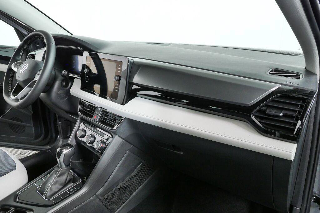 New 2027 Volkswagen Taos S FWD image 34