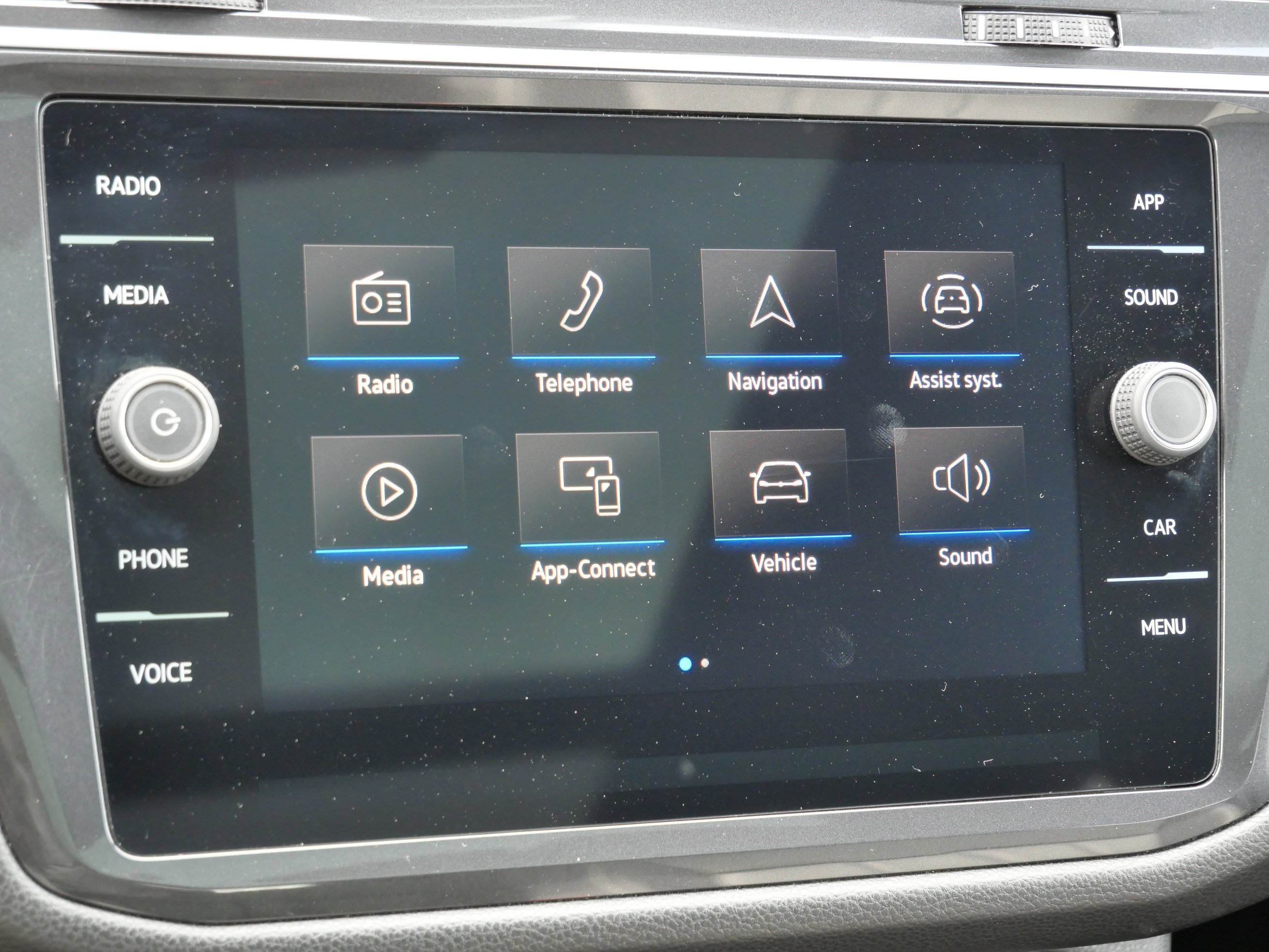 Certified 2024 Volkswagen Tiguan SE R-Line image 24