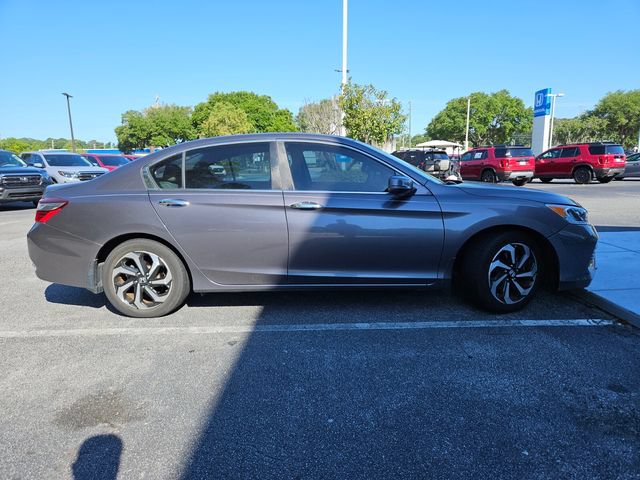 Used 2017 Honda Accord EX-L image 6