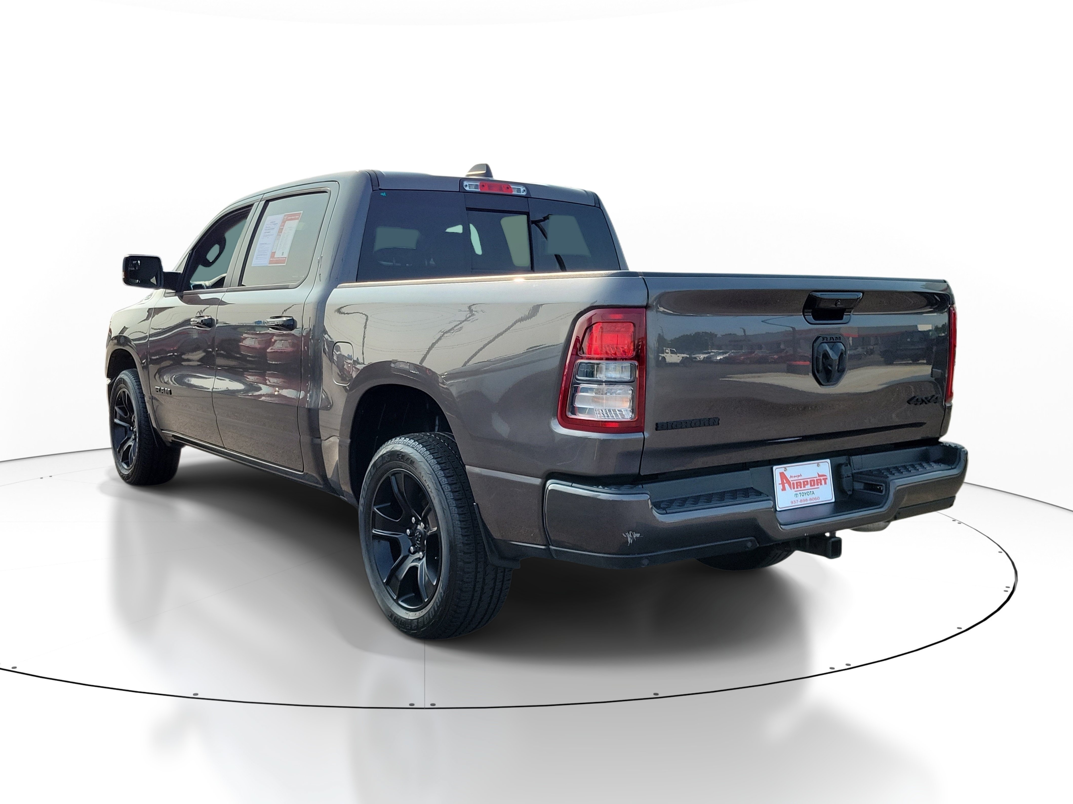 Used 2023 RAM 1500 Big Horn AWD/4WD image 3