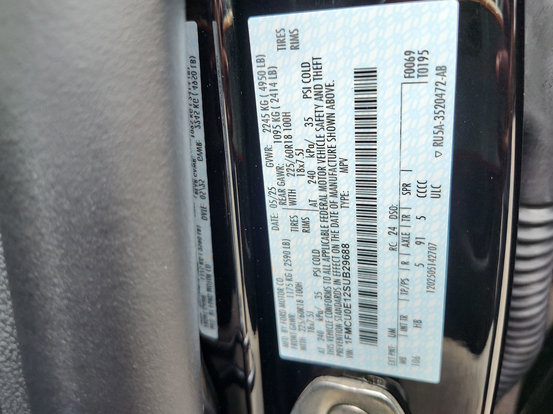 New 2025 Ford Escape SE image 24