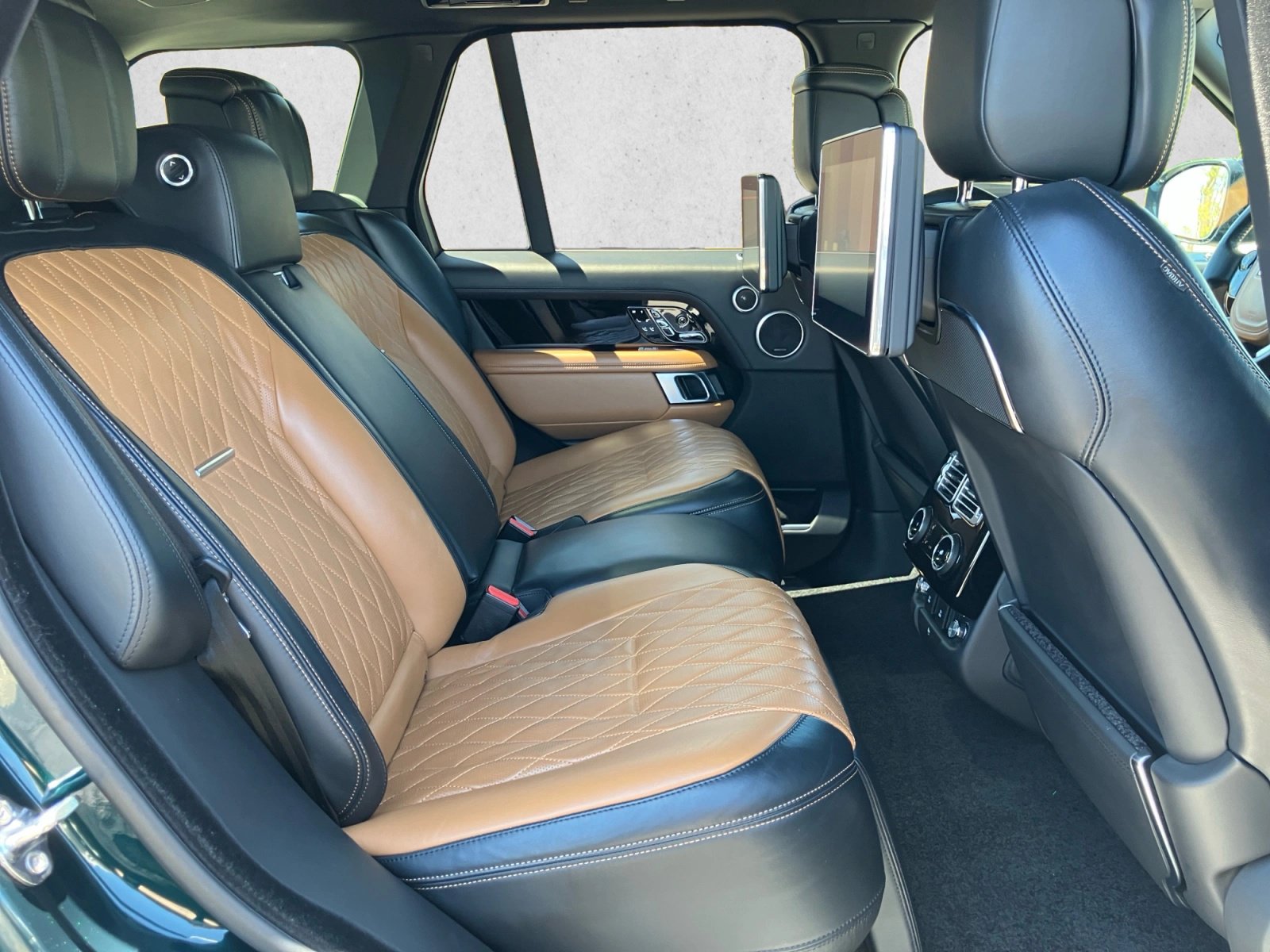 Used 2019 Land Rover Range Rover SV Autobiography Dynamic AWD/4WD image 25