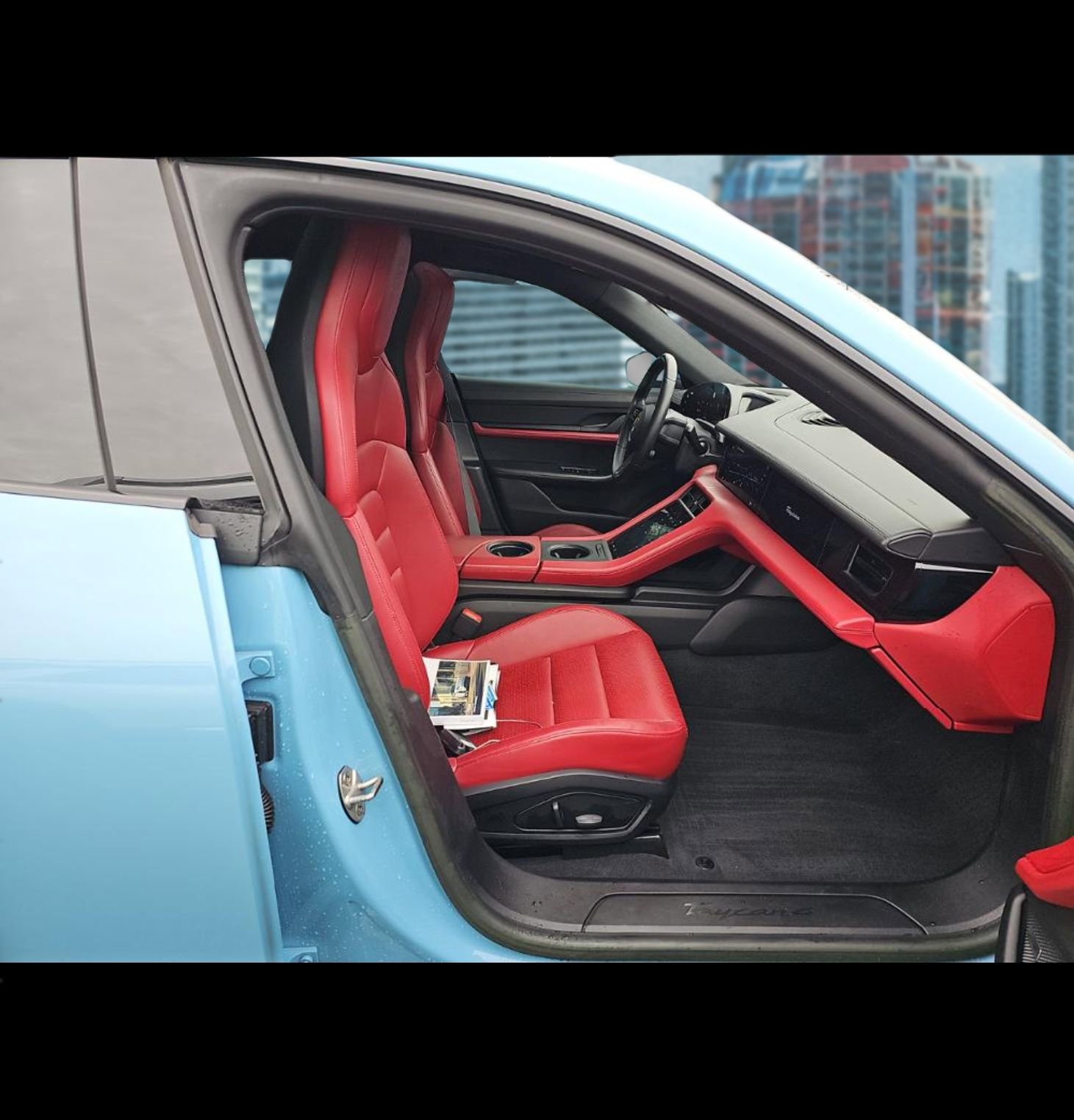 Used 2022 Porsche Taycan 4 Cross Turismo image 27