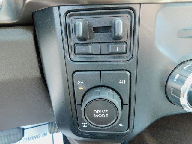Used 2024 Ford F350 King Ranch w/ Chrome Package image 32
