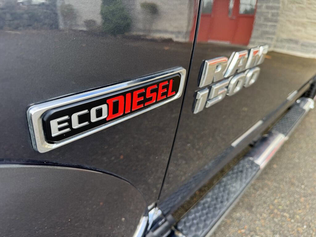 Used 2016 RAM 1500 Laramie w/ Convenience Group image 14