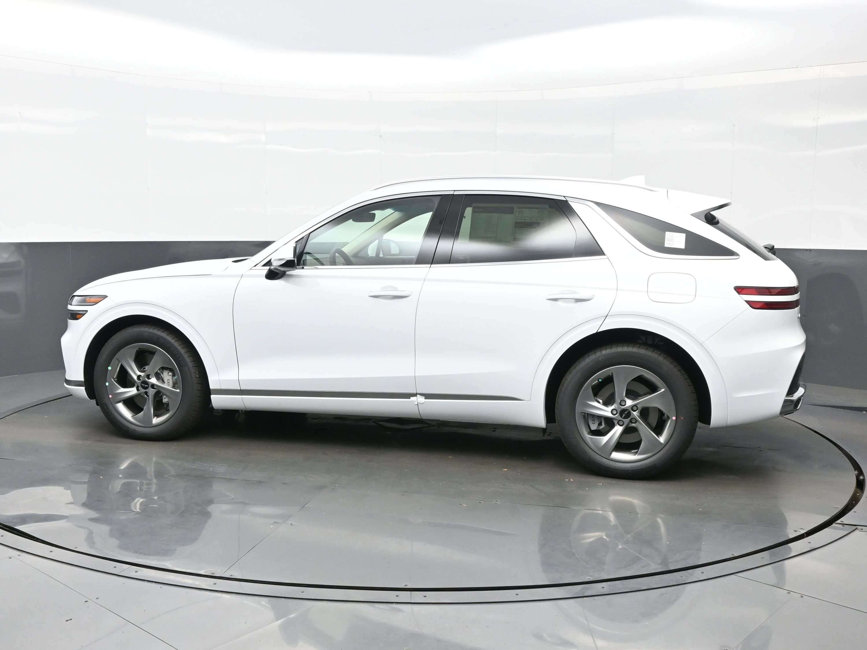 New 2026 Genesis GV70 2.5T Select image 3