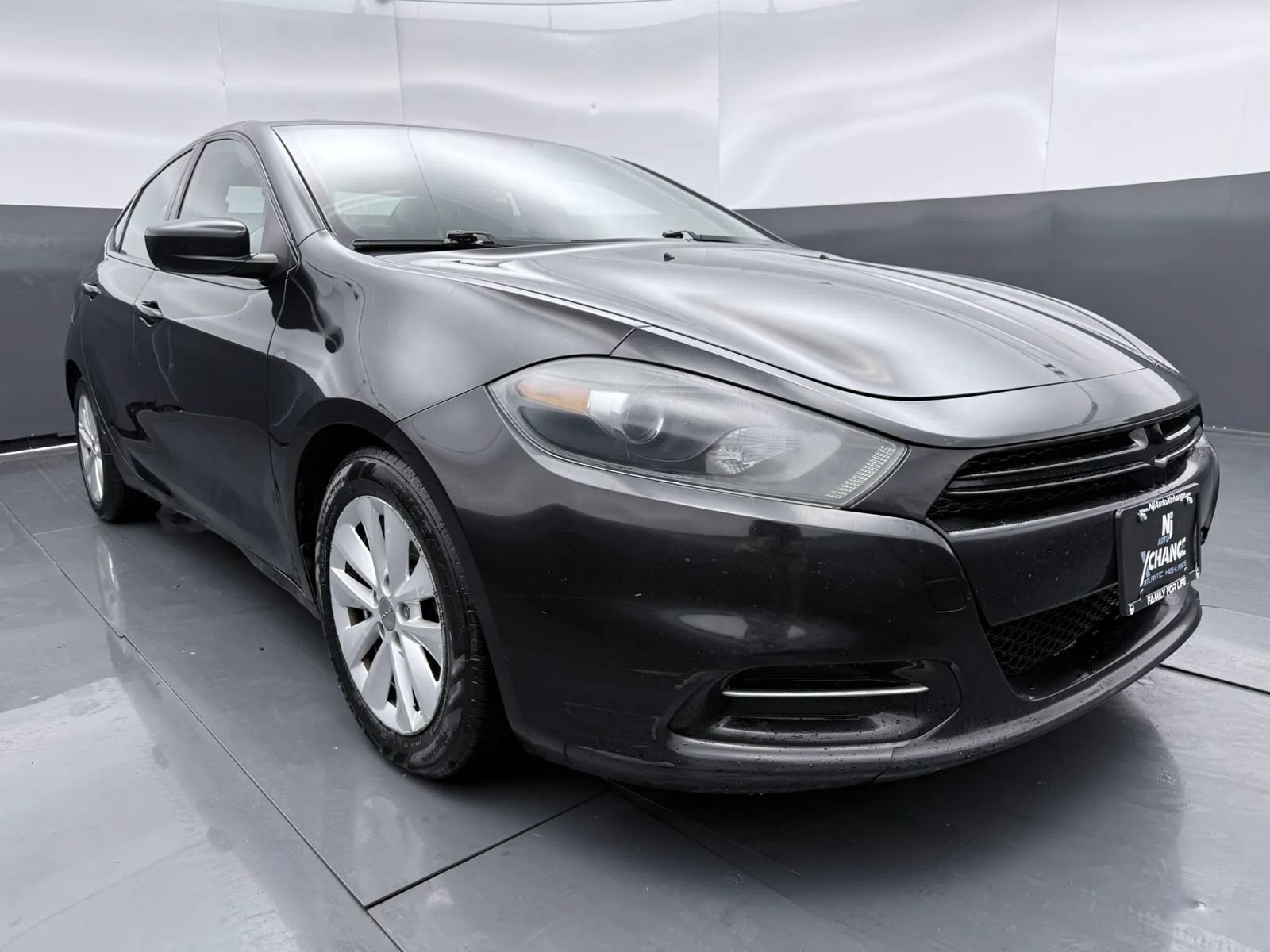 Used 2014 Dodge Dart SXT w/ Sun/Sound Group FWD image 1