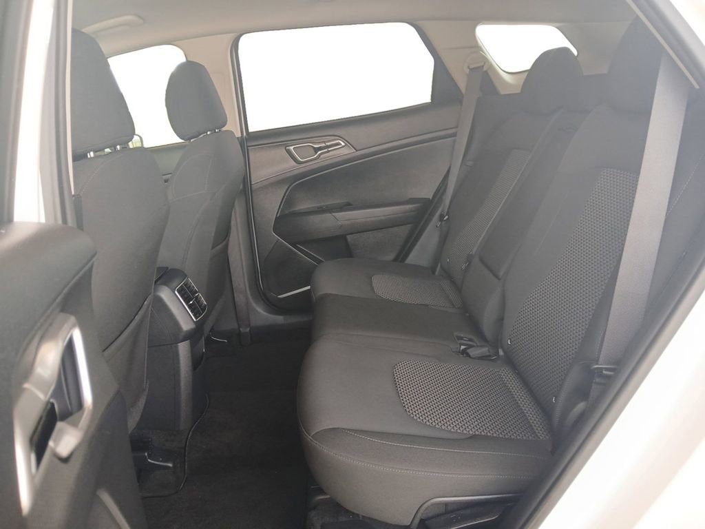 Used 2024 Kia Sportage LX image 13