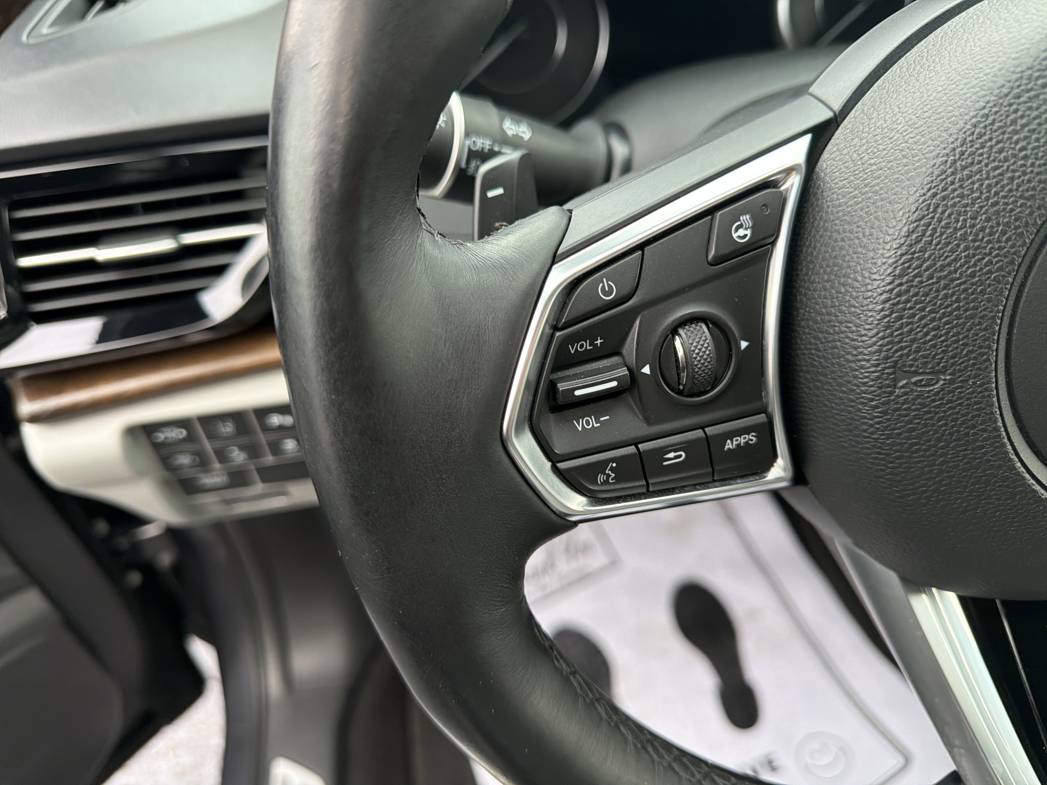 Used 2019 Acura RDX AWD w/ Advance Package image 25