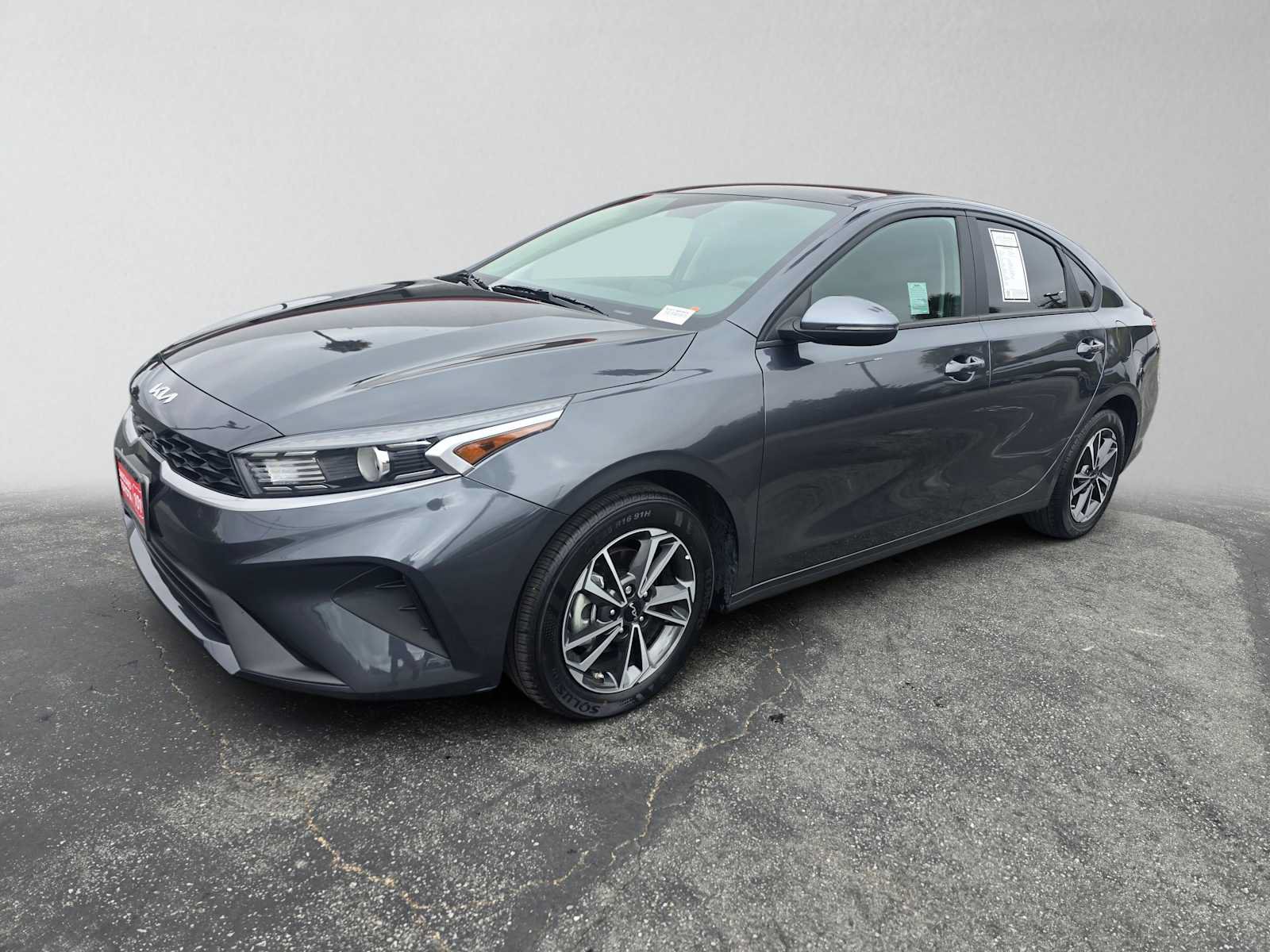 Used 2023 Kia Forte LXS w/ LXS Technology Package FWD image 7