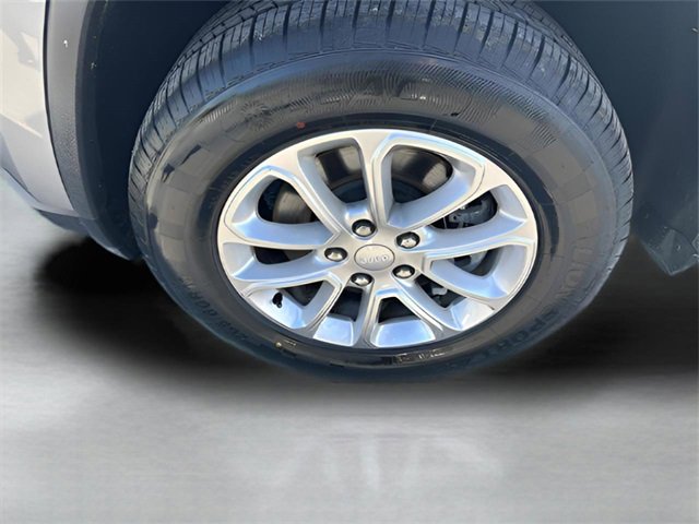 Used 2021 Jeep Grand Cherokee Laredo image 8