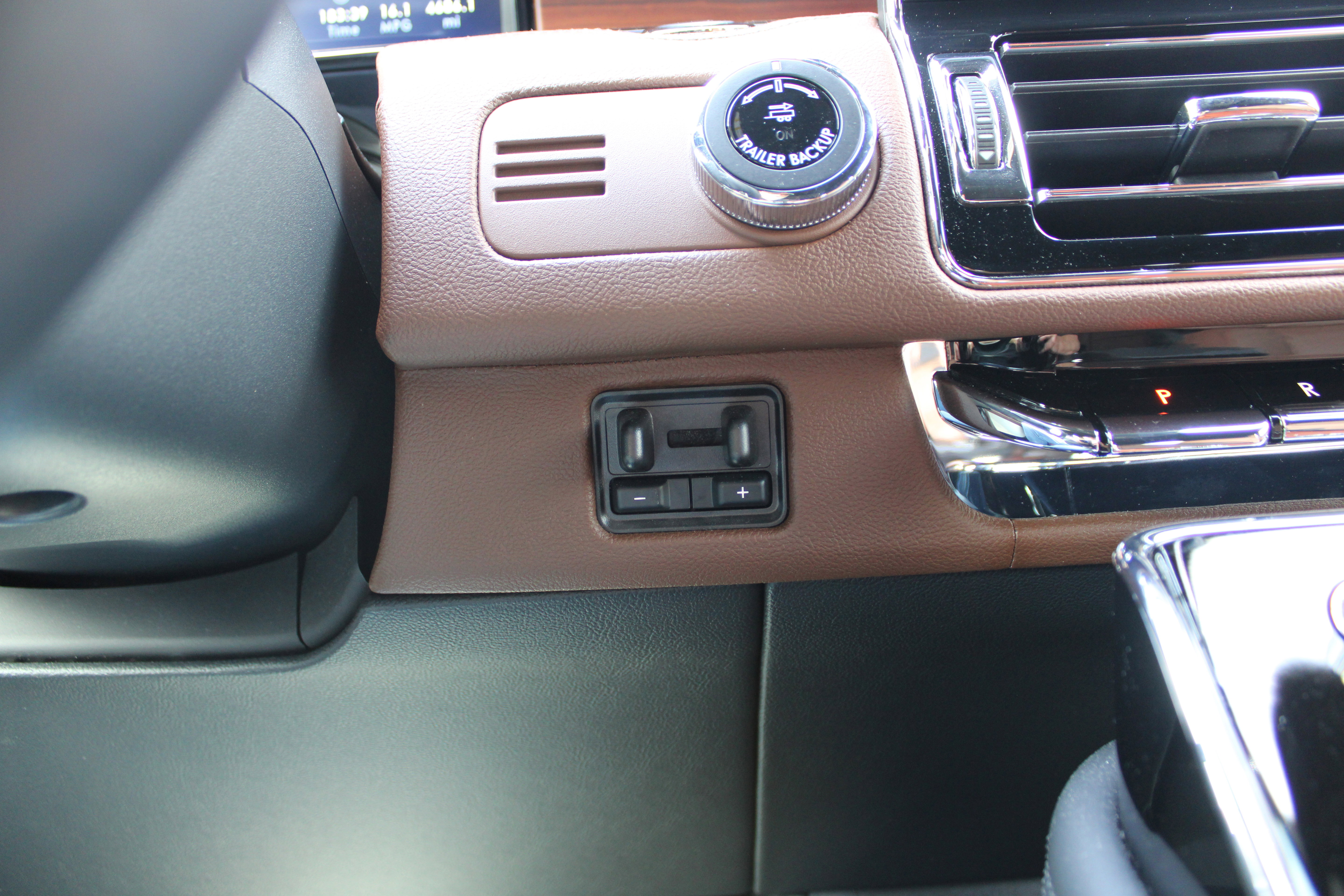 Used 2024 Lincoln Navigator Reserve AWD/4WD image 24
