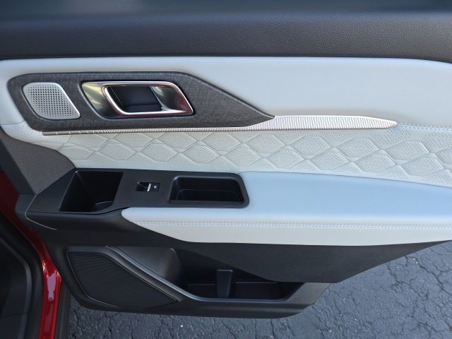 New 2025 Ford Explorer Platinum image 29