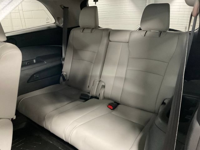 Certified 2017 Honda Pilot Touring image 13