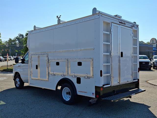 New 2026 Ford E-350 and Econoline 350 Super Duty w/ Power Equipment Group image 4