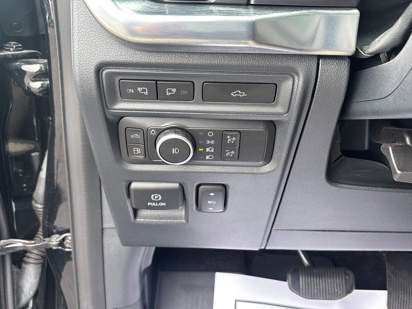 Used 2021 Ford F150 Lariat AWD/4WD image 11