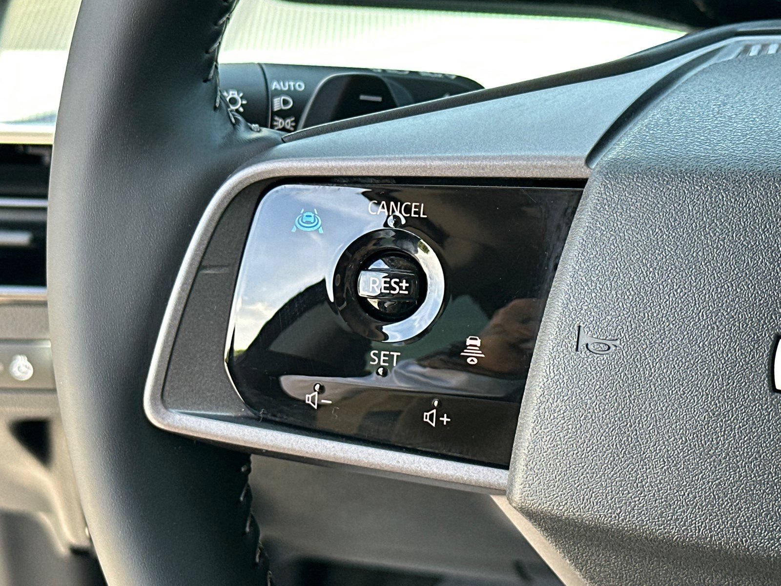 Certified 2025 Nissan Murano SL AWD/4WD image 24