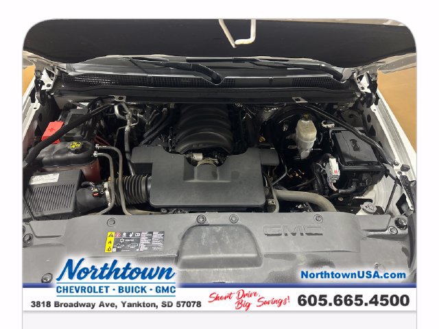 Used 2017 GMC Yukon Denali w/ Open Road Package AWD/4WD image 23