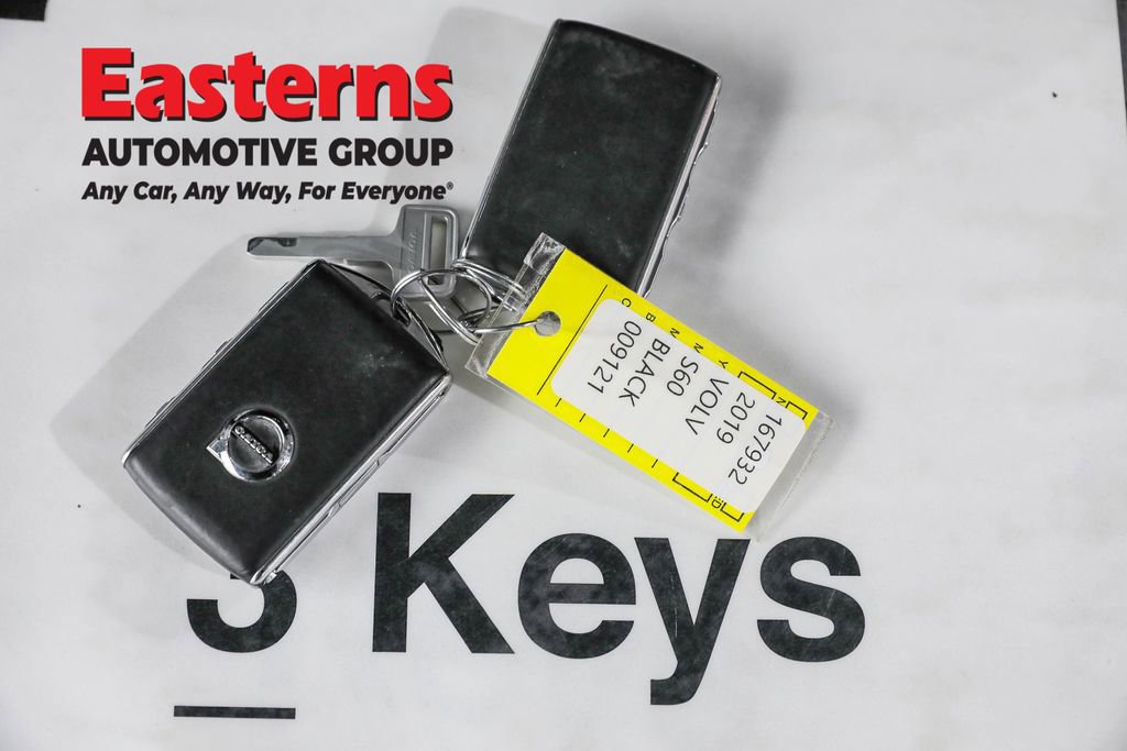 Used 2019 Volvo S60 T6 Inscription image 26