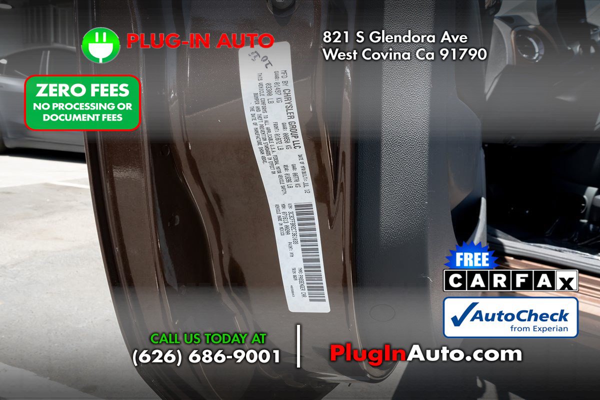 Used 2012 FIAT 500 Sport w/ Safety & Sound Pkg FWD image 9