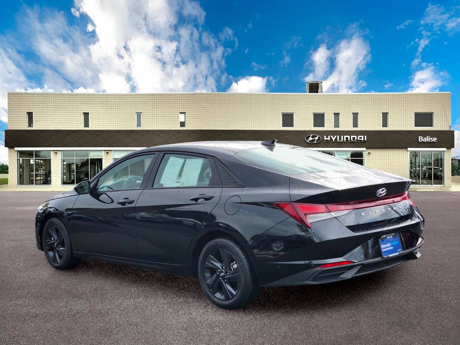 Certified 2023 Hyundai Elantra SEL FWD image 5