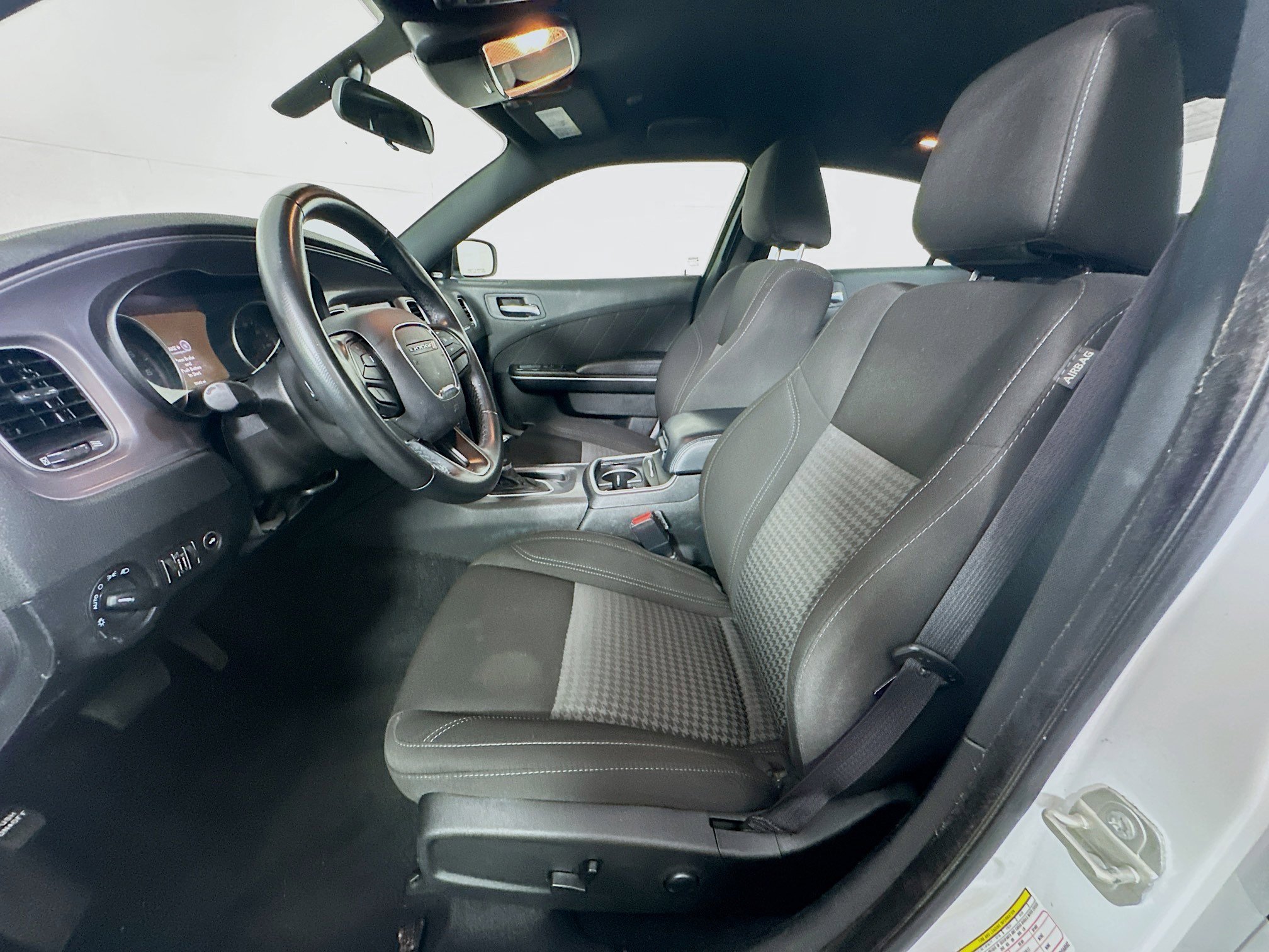 Used 2023 Dodge Charger SXT RWD image 13