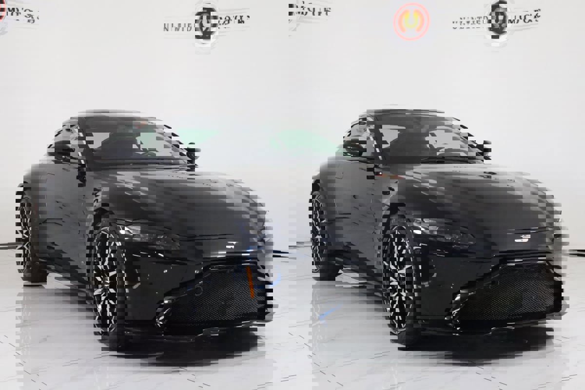 Used 2019 Aston Martin V8 Vantage Coupe image 16