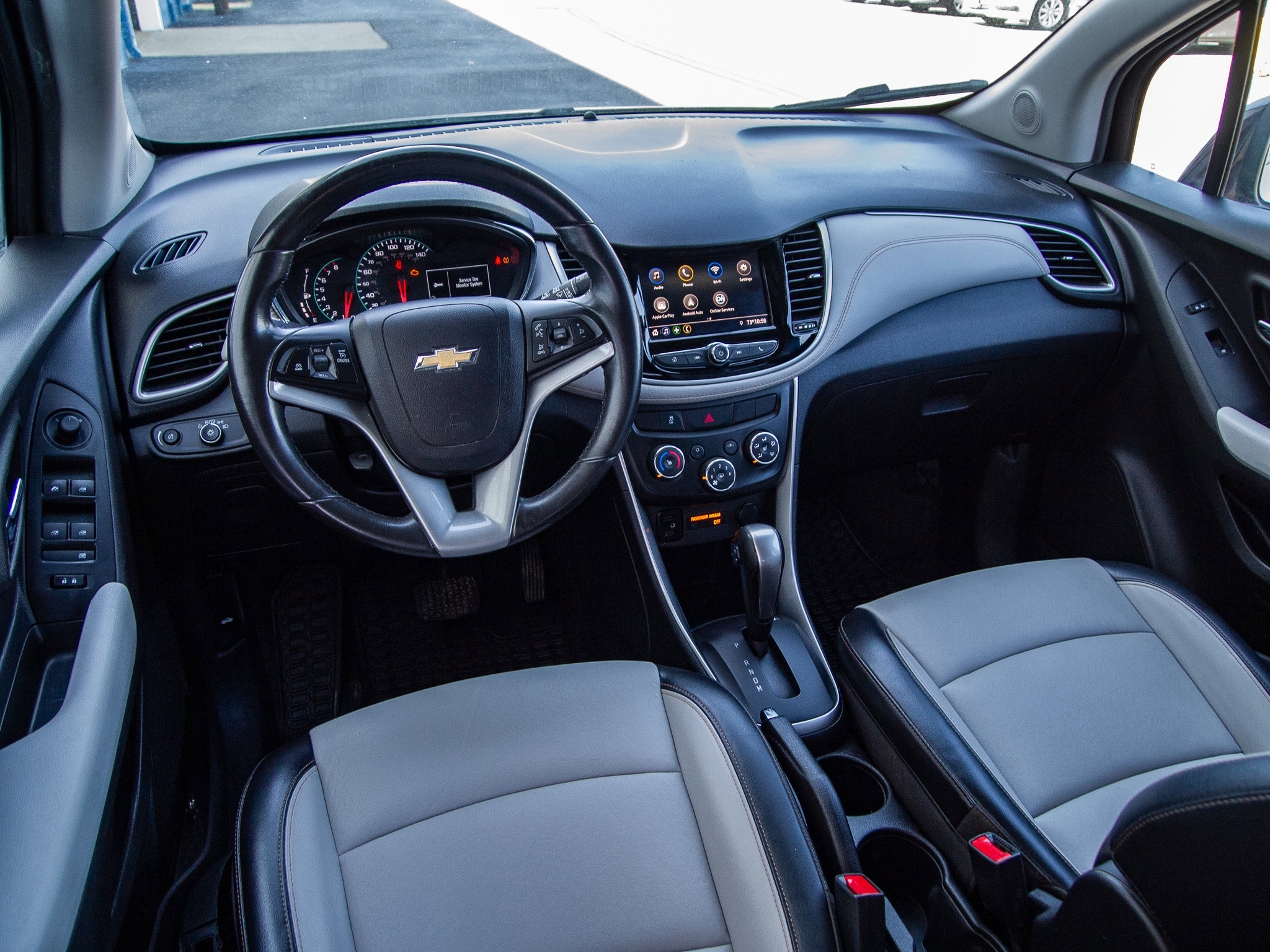 Used 2021 Chevrolet Trax LT w/ Premium Seat Package AWD/4WD image 26