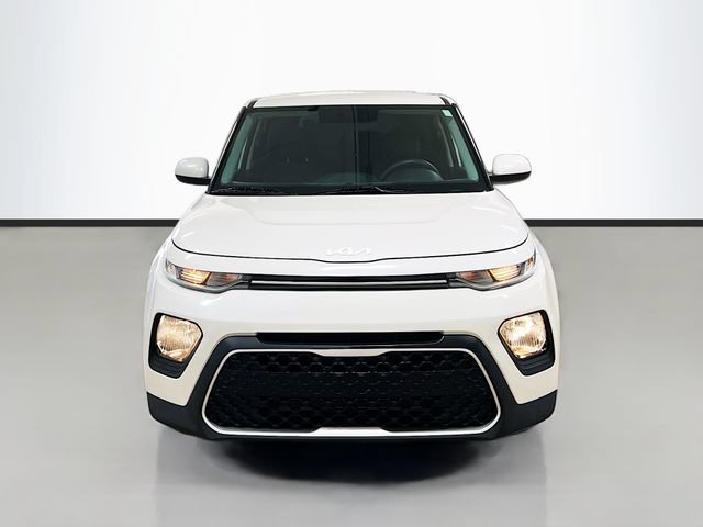Certified 2022 Kia Soul LX FWD image 2