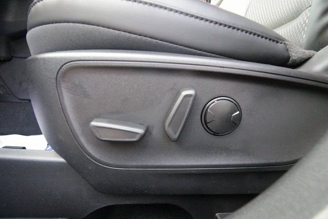 New 2026 Ford Escape ST-Line Elite w/ Equipment Group 501A image 18