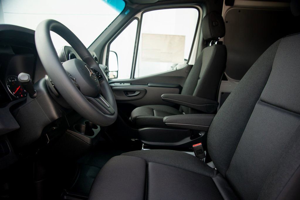 Used 2024 Mercedes-Benz Sprinter 144 Cargo image 31