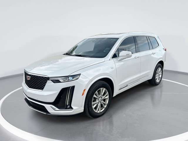 Used 2024 Cadillac XT6 Luxury FWD image 2
