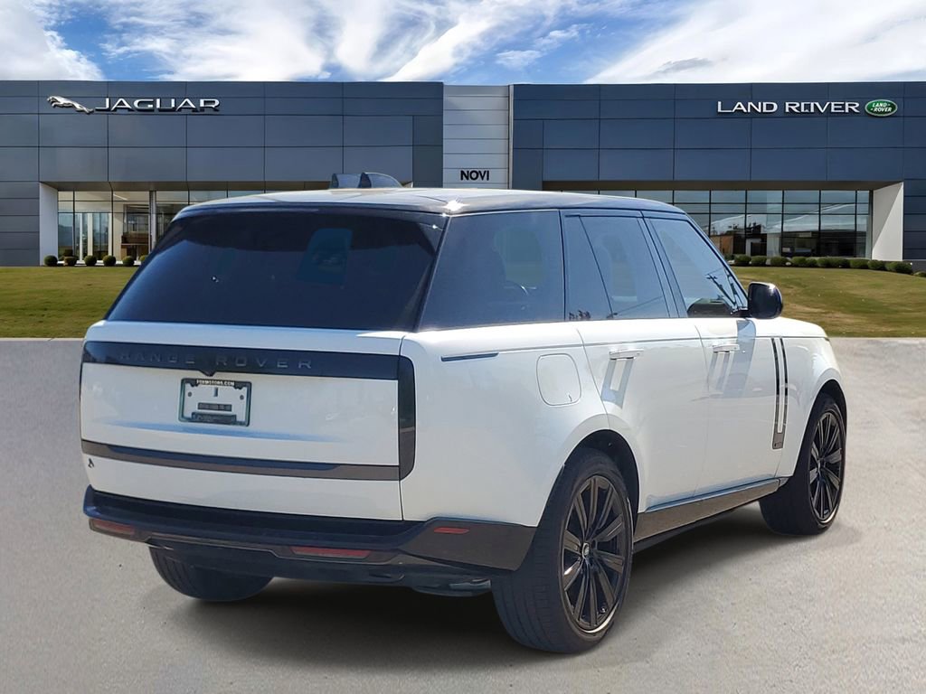 Certified 2025 Land Rover Range Rover Autobiography AWD/4WD image 3