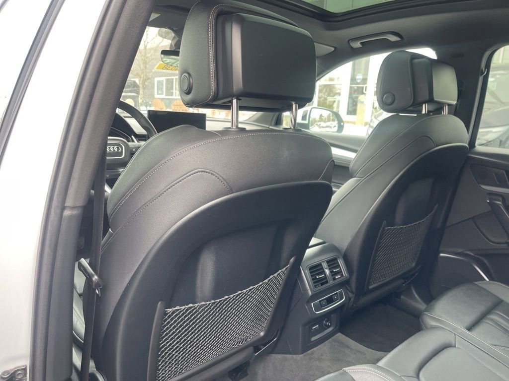 Used 2025 Audi Q5 2.0T Premium image 14