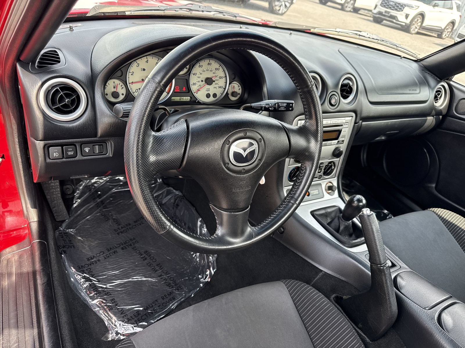 Used 2005 MAZDA MX-5 Miata w/ Convenience Pkg RWD image 10