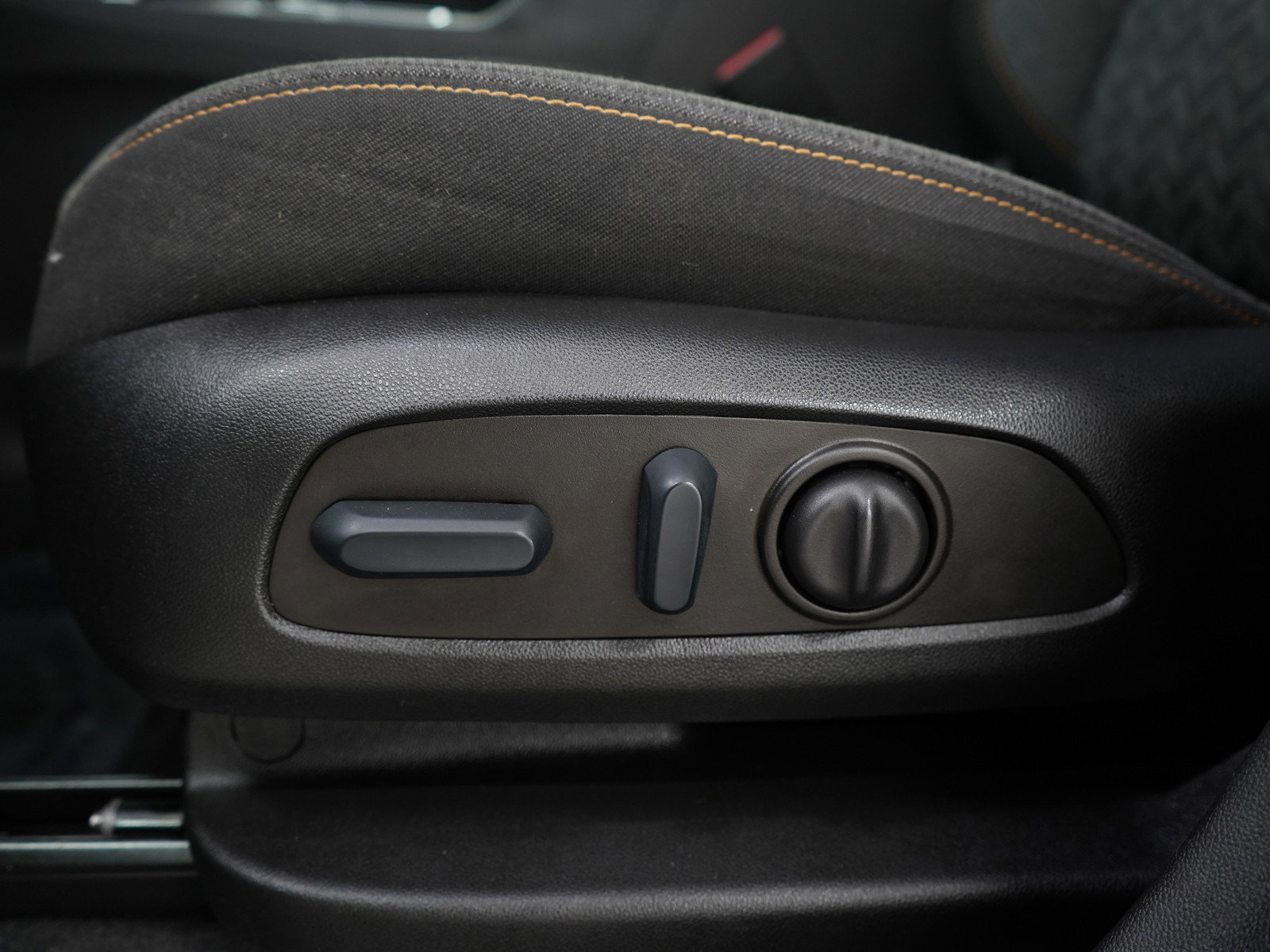 Used 2022 Chevrolet Equinox LT image 24