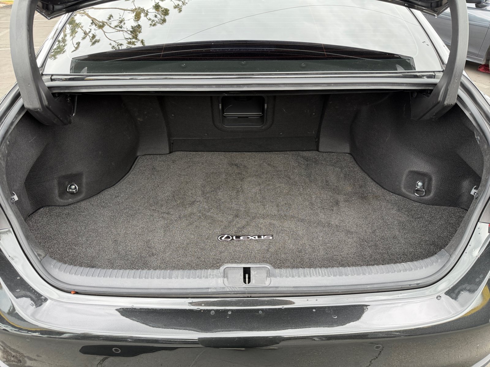 Used 2024 Lexus ES 300h w/ Premium Package FWD image 18