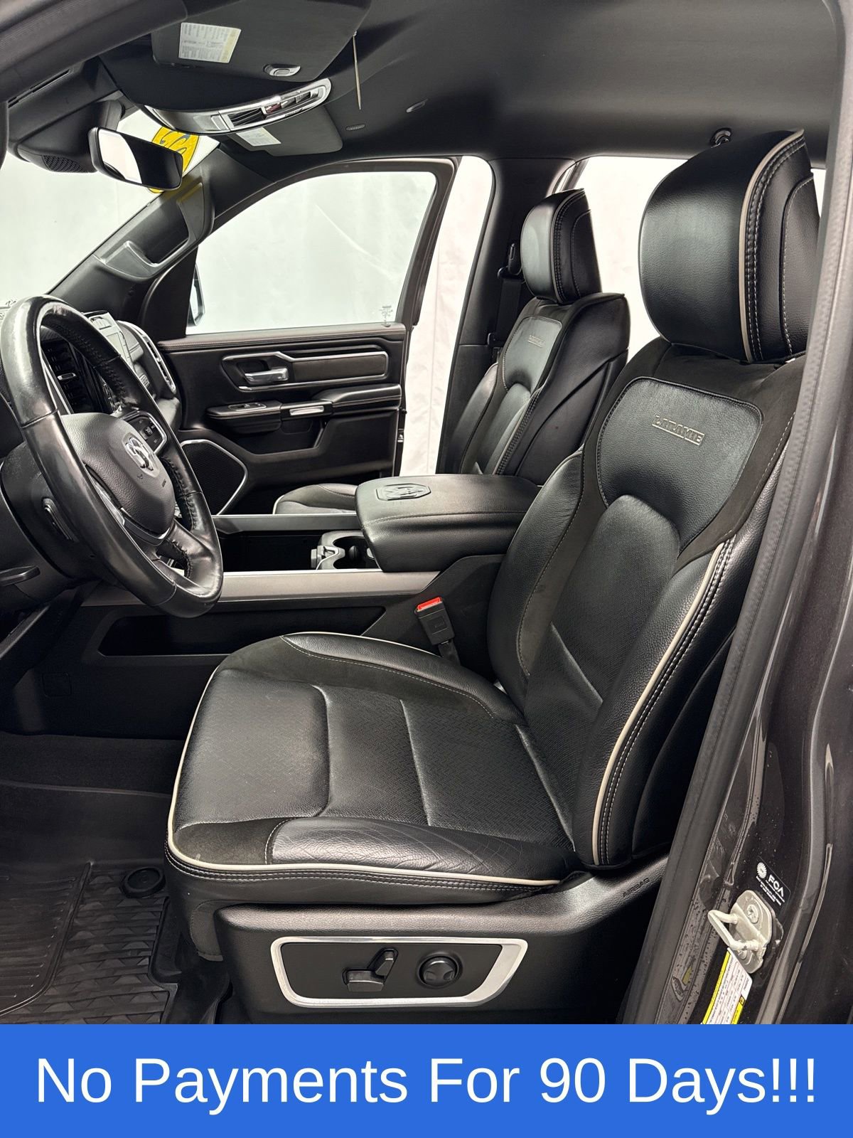 Used 2023 RAM 1500 Laramie AWD/4WD image 11