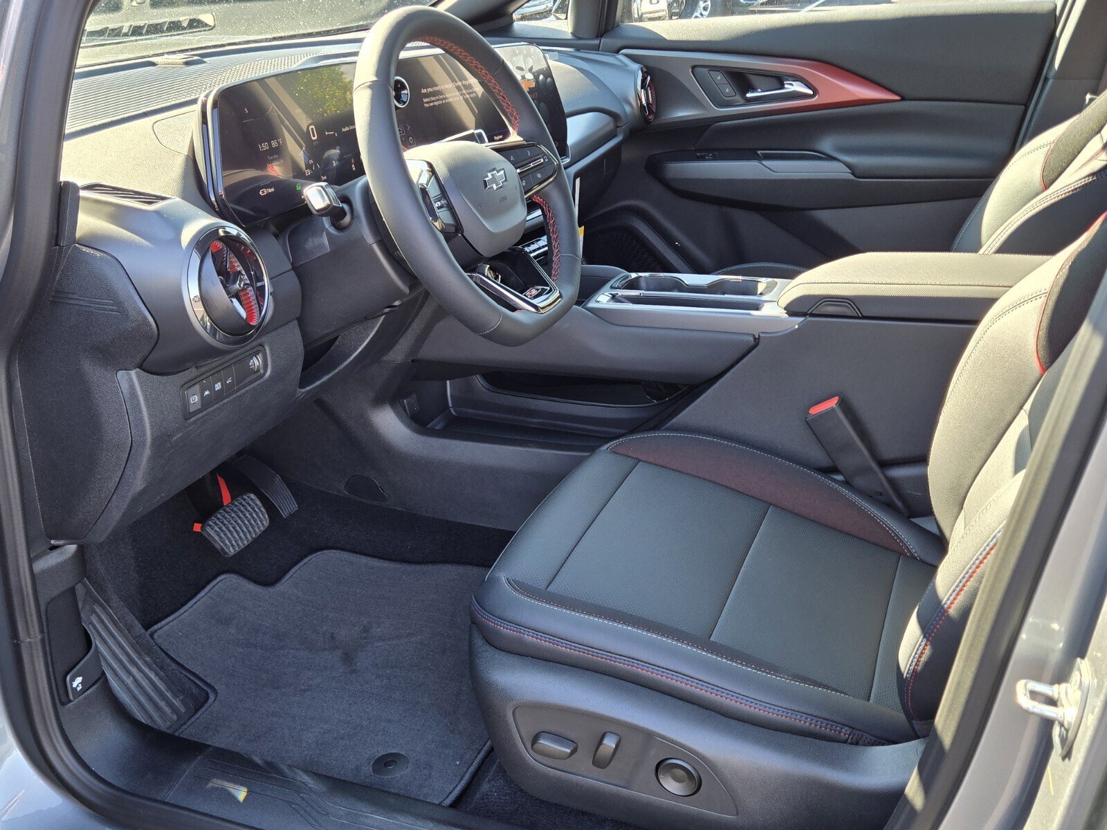 New 2026 Chevrolet Equinox EV RS image 6