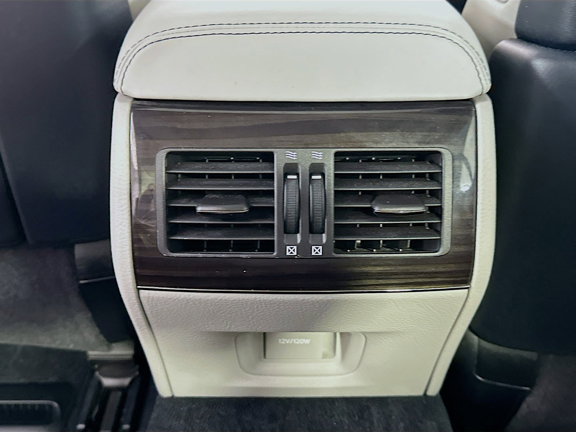 Used 2016 Lexus LS 460 L RWD image 29
