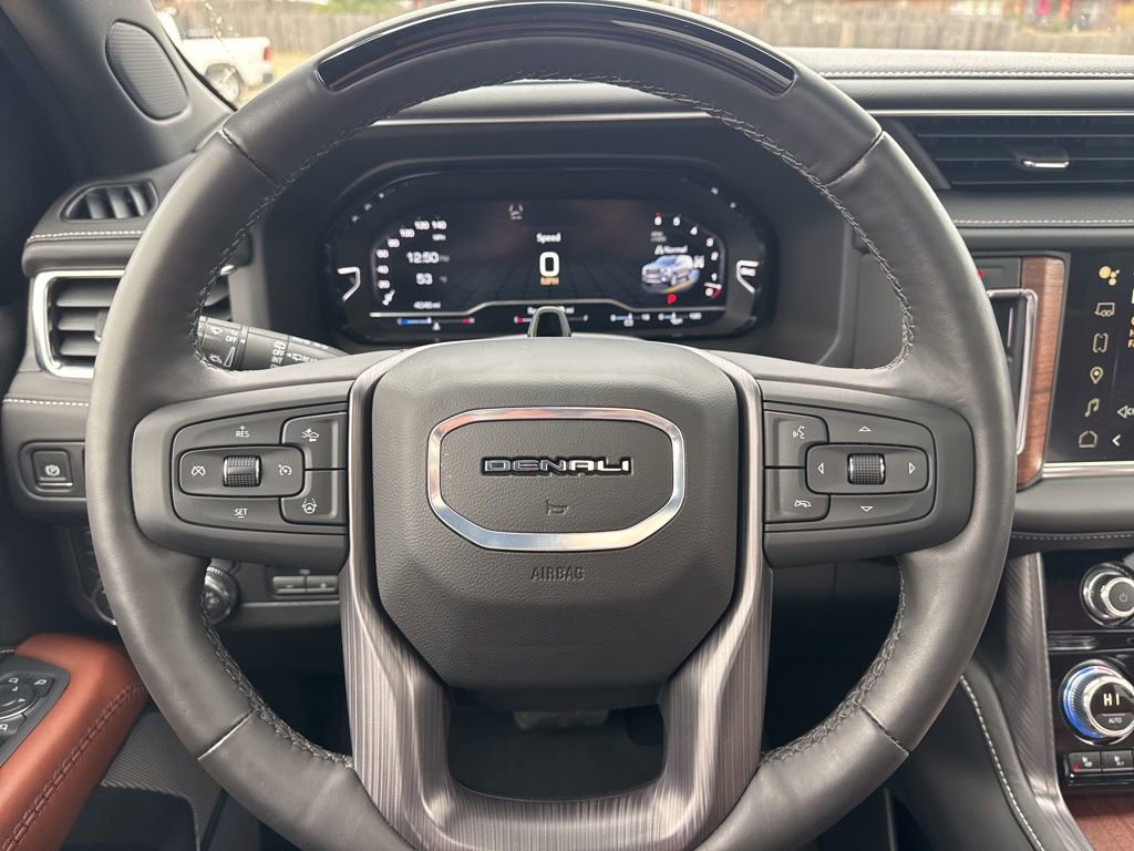 Used 2024 GMC Yukon XL Denali Ultimate w/ LPO, Illumination Package image 19