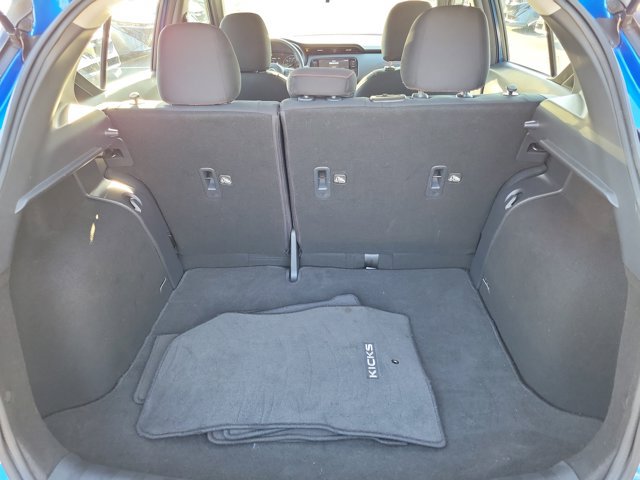 Used 2021 Nissan Kicks SR FWD image 9