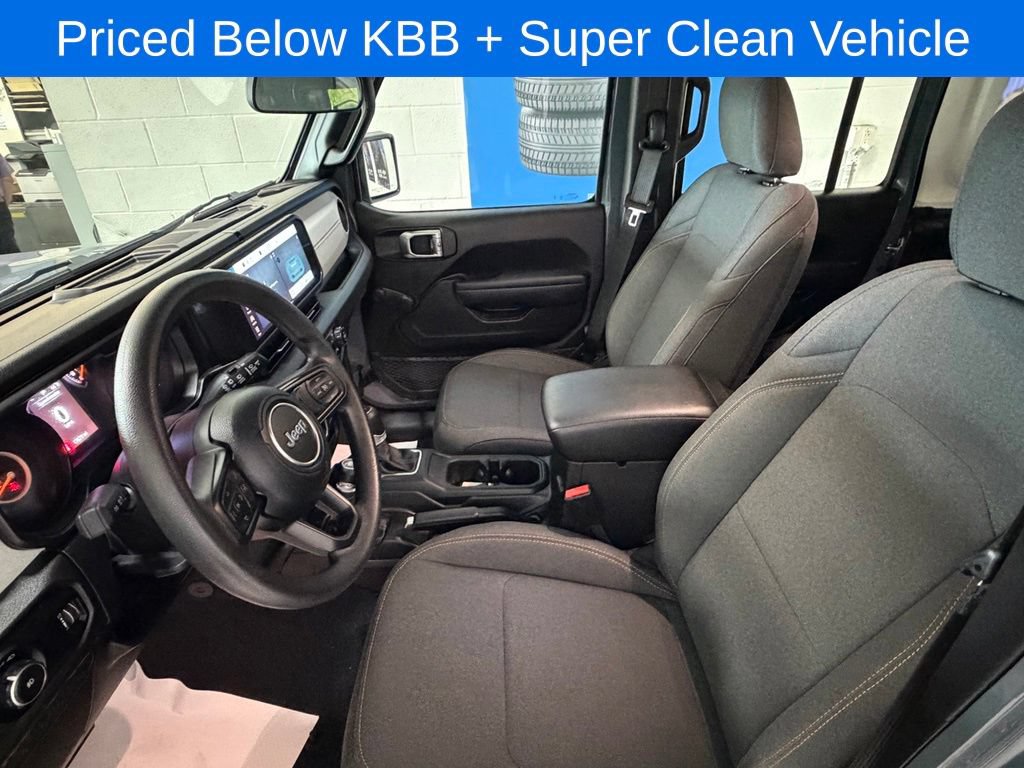 Used 2024 Jeep Wrangler Unlimited Sport AWD/4WD image 16