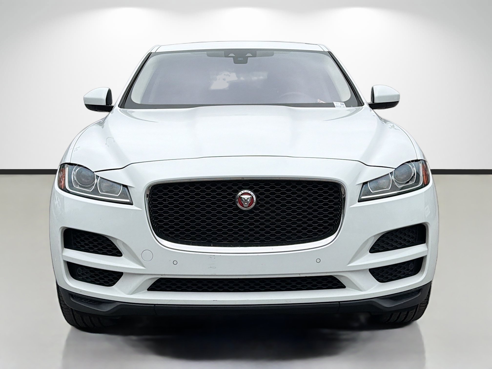 Used 2020 Jaguar F-PACE AWD/4WD image 8