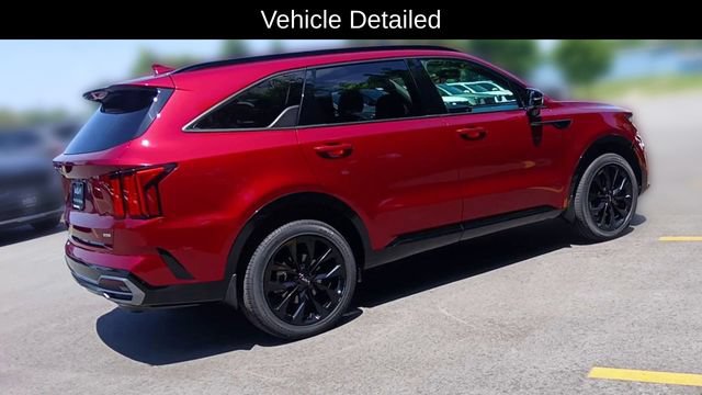 Certified 2023 Kia Sorento SX AWD/4WD image 3