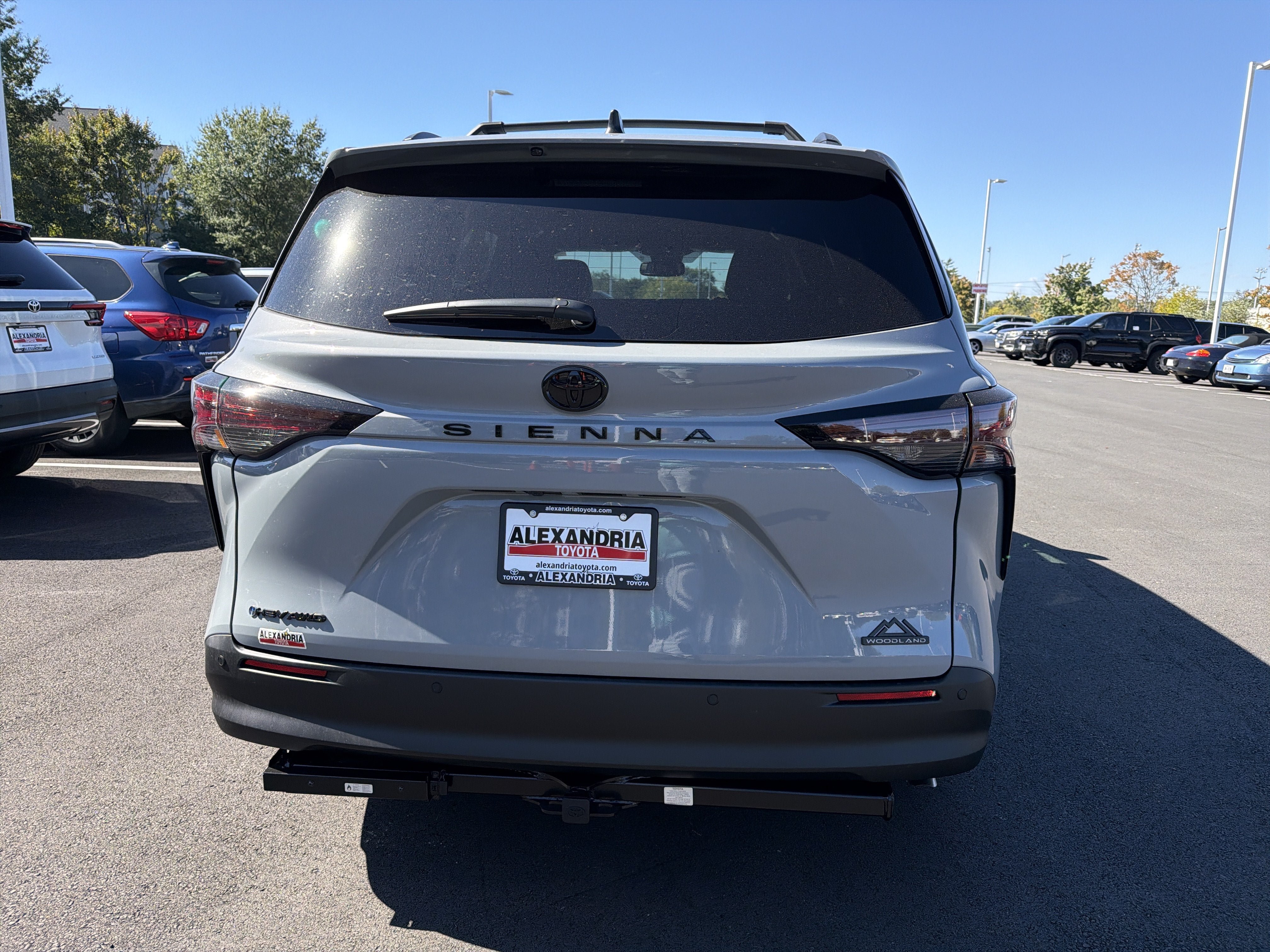 New 2026 Toyota Sienna AWD image 5